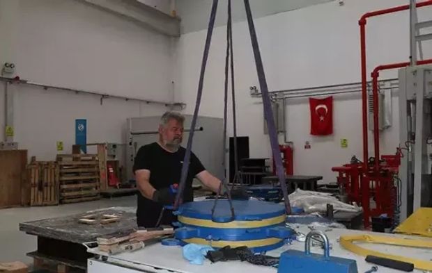 Türkiye'nin tek test merkezinde 'deprem' mesaisi